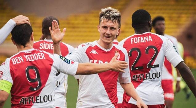 塞尔塔时占 塞尔塔时占