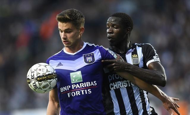 纪律严明 纪律严明