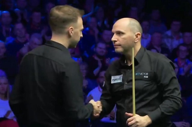 论员工作 论员工作