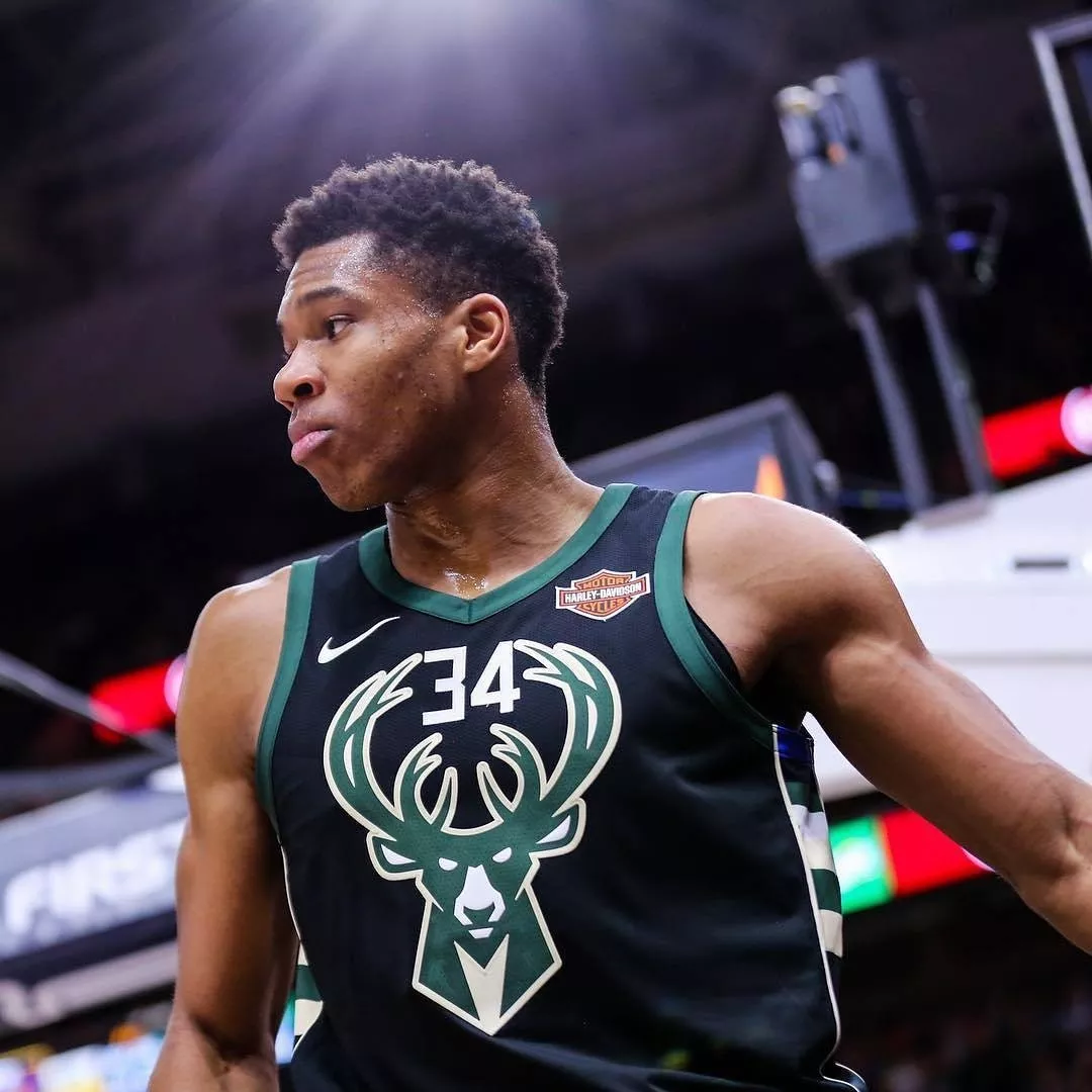 强硬造犯规 强硬造犯规