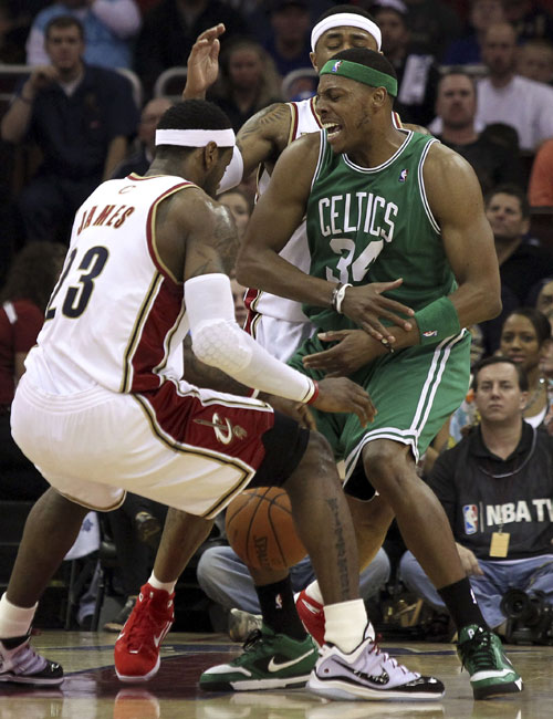 Natus Vincere 击败了 Apeks ，而 Vitality 输给了 GIANTX — VCT 2025： EMEA Stage 2