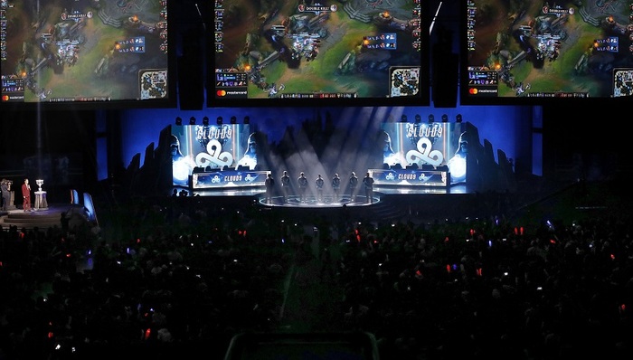 博主发布苹果15 Pro游玩《生化8》视频 全高清稳60帧